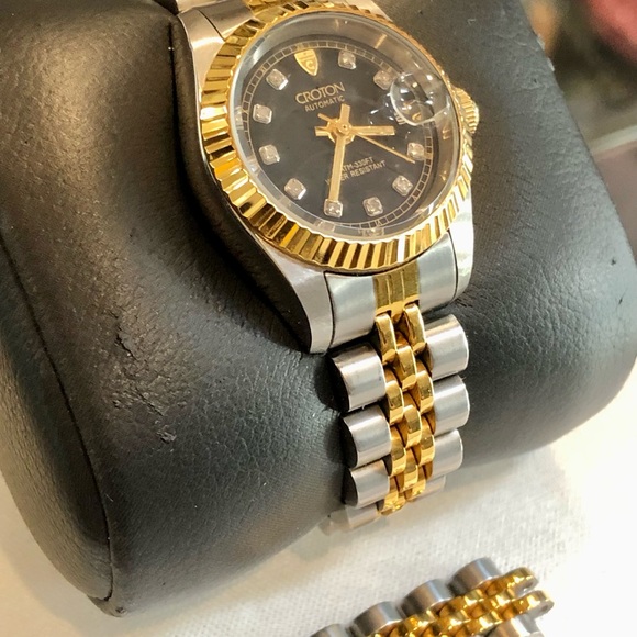 Croton Automatic Diamond Ladies Watch - Picture 6 of 9